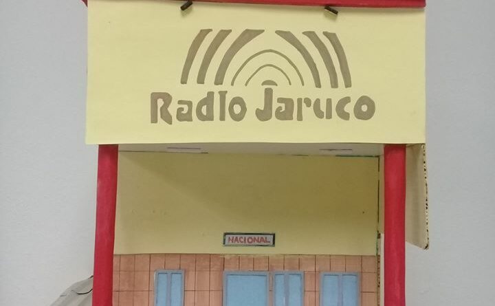 Radio Jaruco en una maqueta