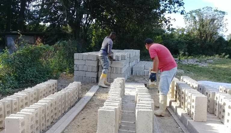 Materiales de la construción en Jaruco. Foto Marlene Caboverde