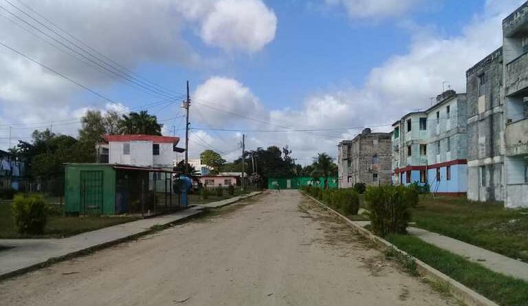 Destinará Jaruco, este año más de cuatro millones de pesos al rescate de edificio multifamiliar. Foto Marlene Caboverde