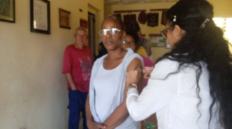 Facilitan en Jaruco inmunización contra la Covid-19
