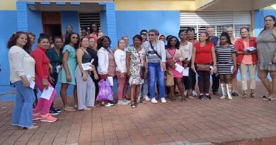 Jaruco rindió homenaje a sus maestros en su día