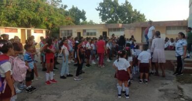 Celebran día de la capa de ozono en escuela de Jaruco Celebran día de la capa de ozono en escuela de Jaruco
